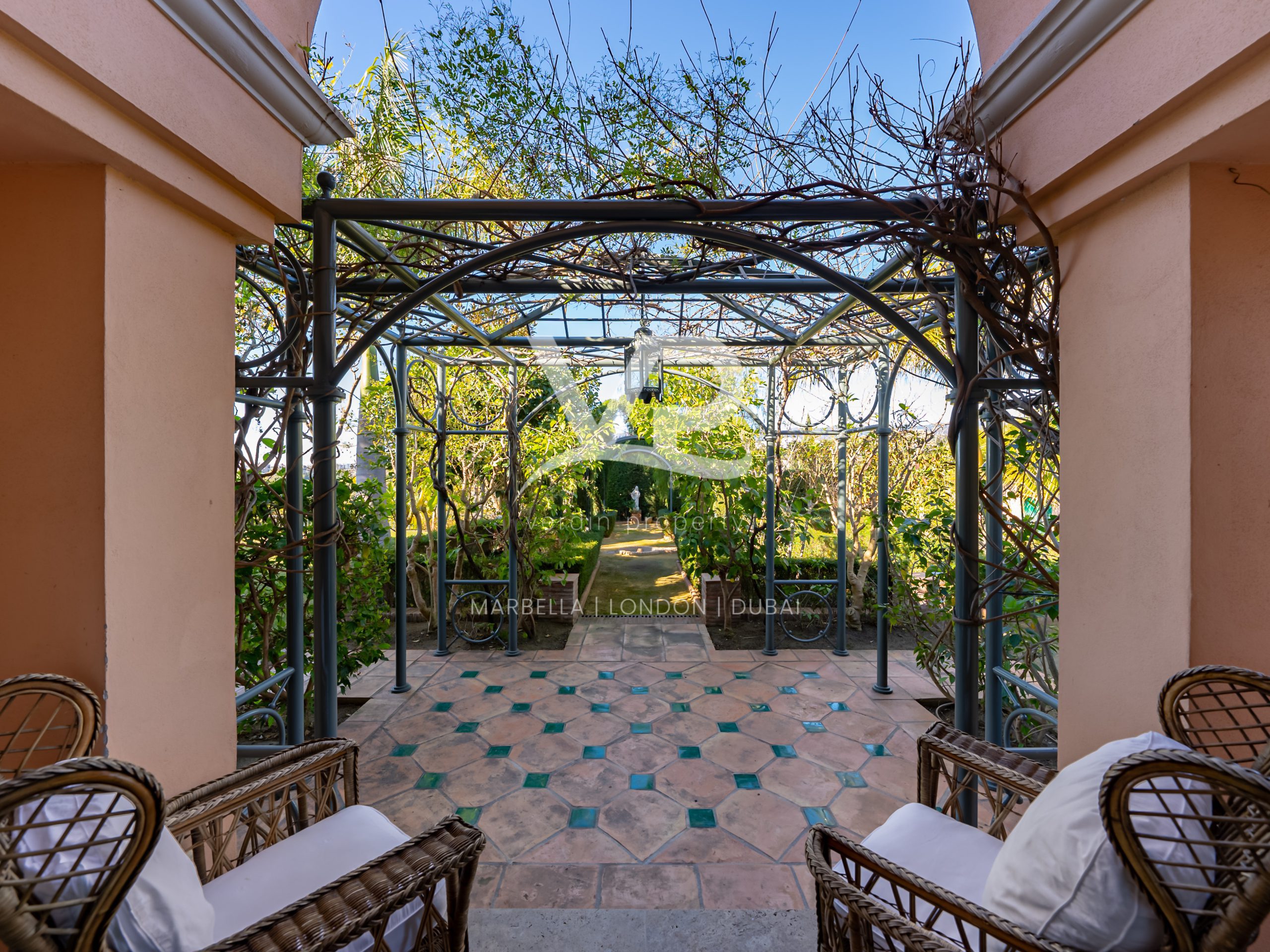 Villa Pace, luxury Mediterranean villa in Los Flamingos