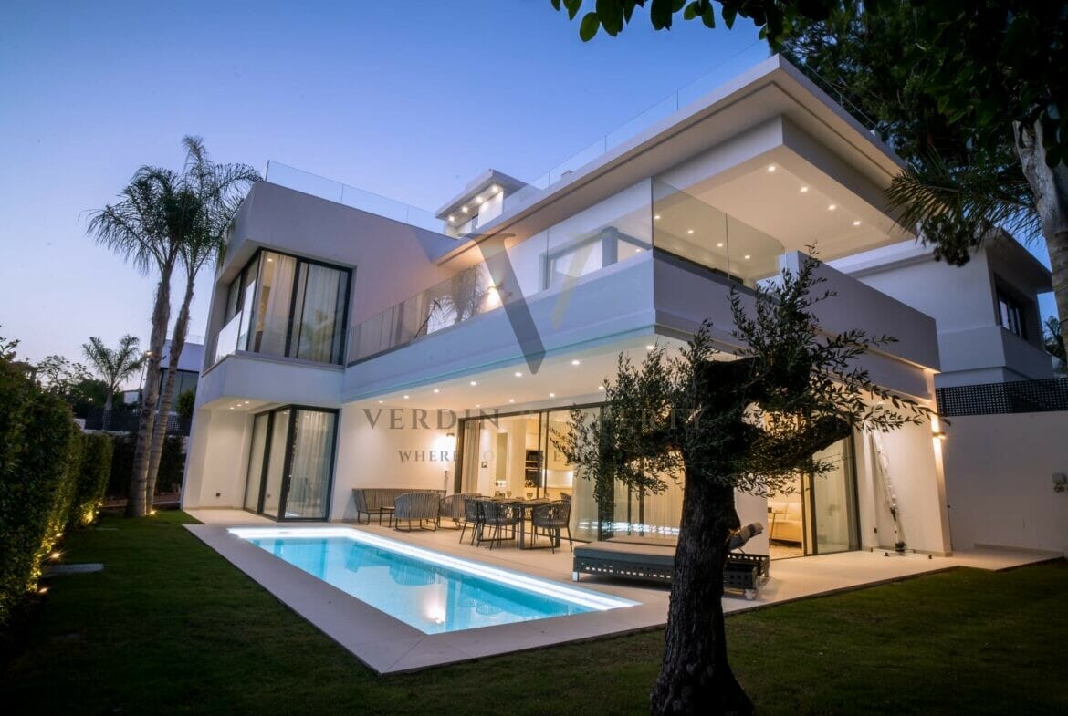 Helt ny modern villa i Rio Verde, Golden Mile