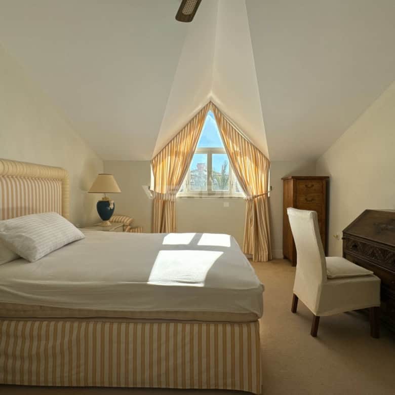 780