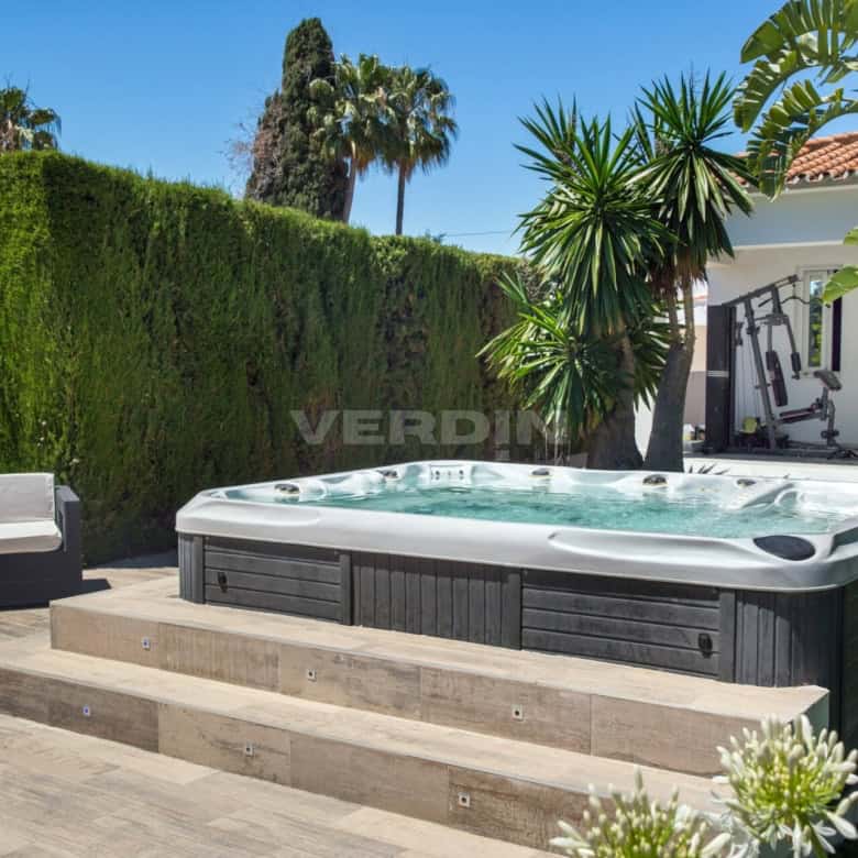 780