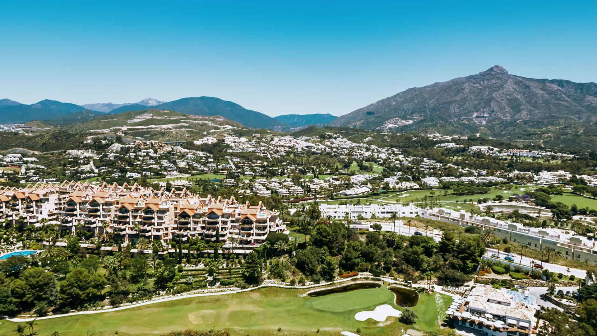 Nueva Andalucía overview
