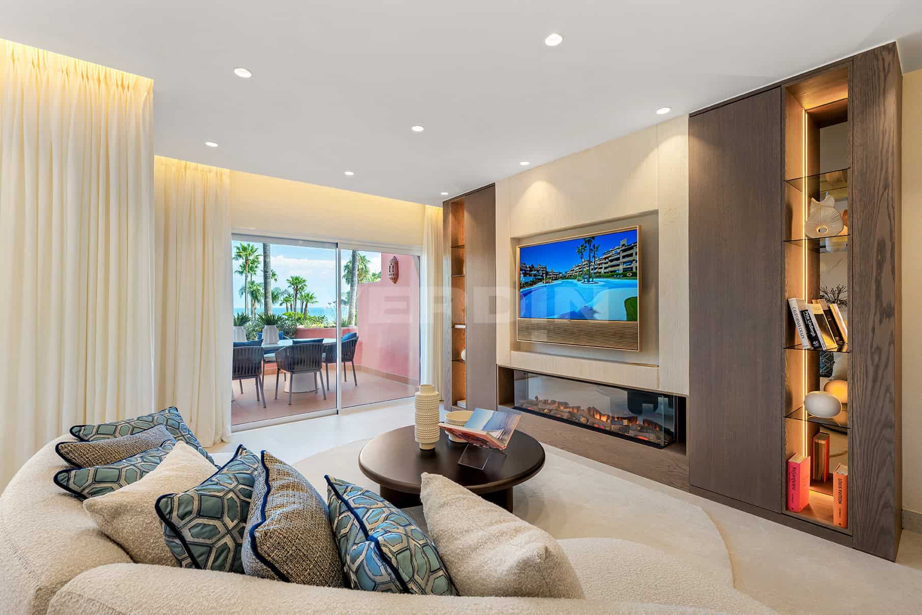 Cabo 1611, beautifully renovated beachfront apartment in Cabo Bermejo